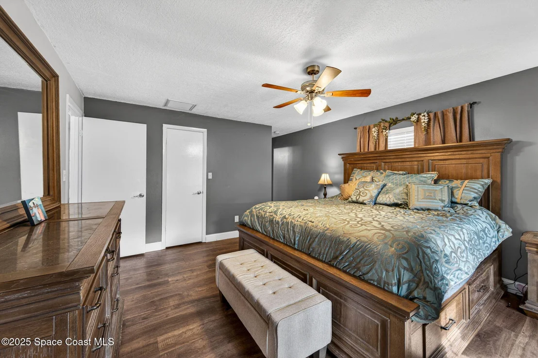 Photo of 4100 Lakemont Road