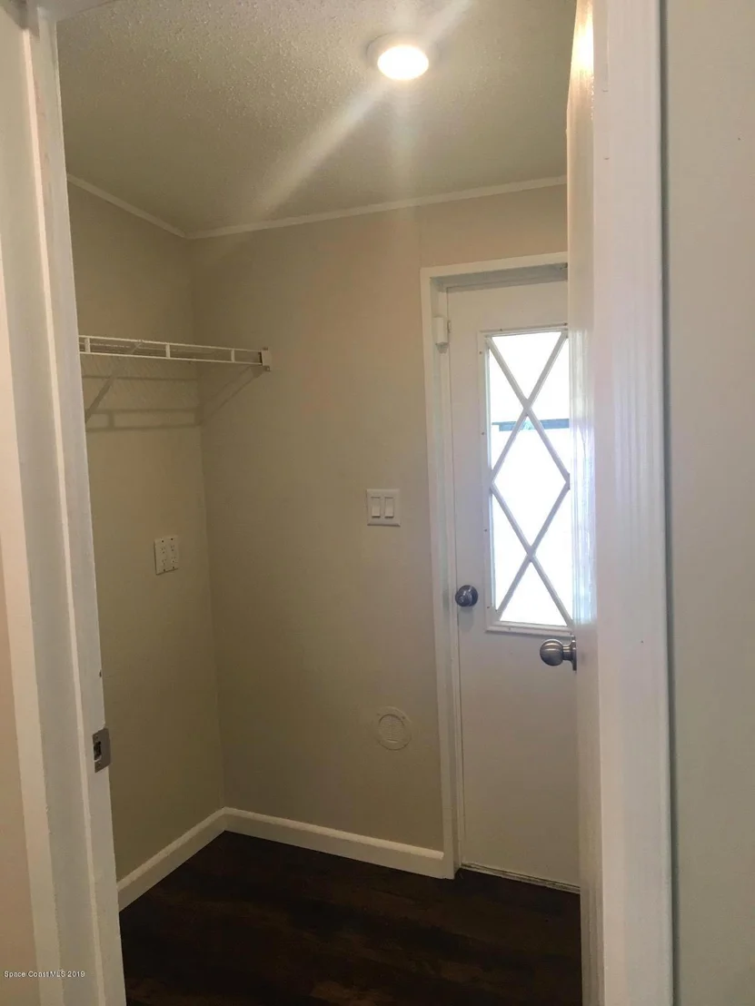 Photo of 3425 Turnbull Road