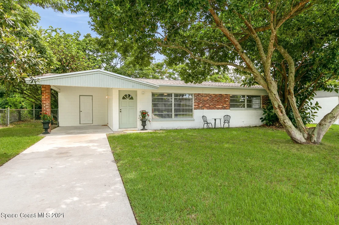Photo of 1062 Macco Road
