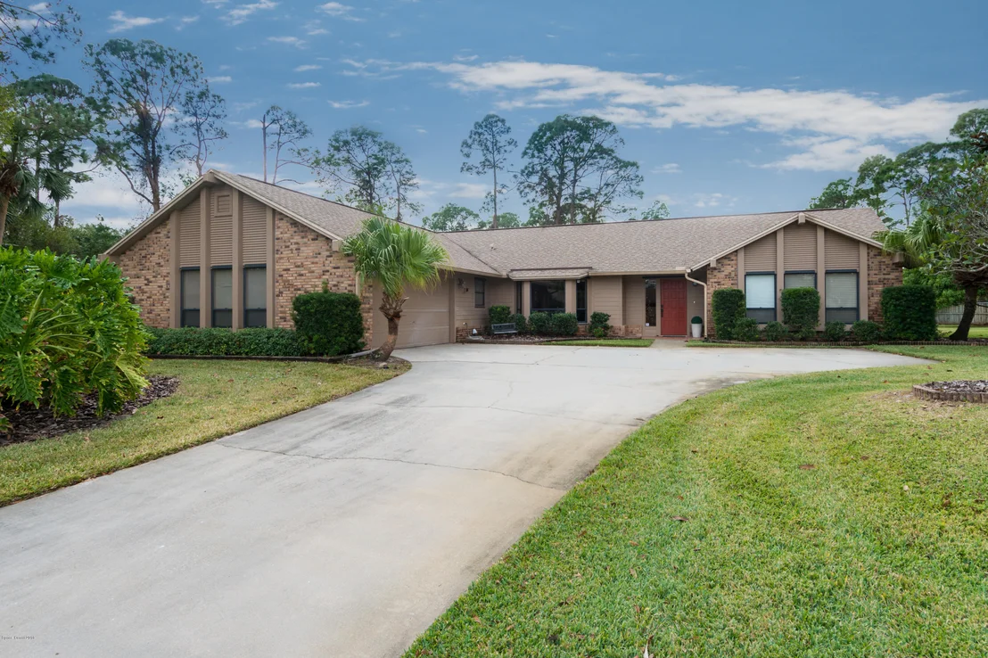 Photo of 7968 Timberlake Drive