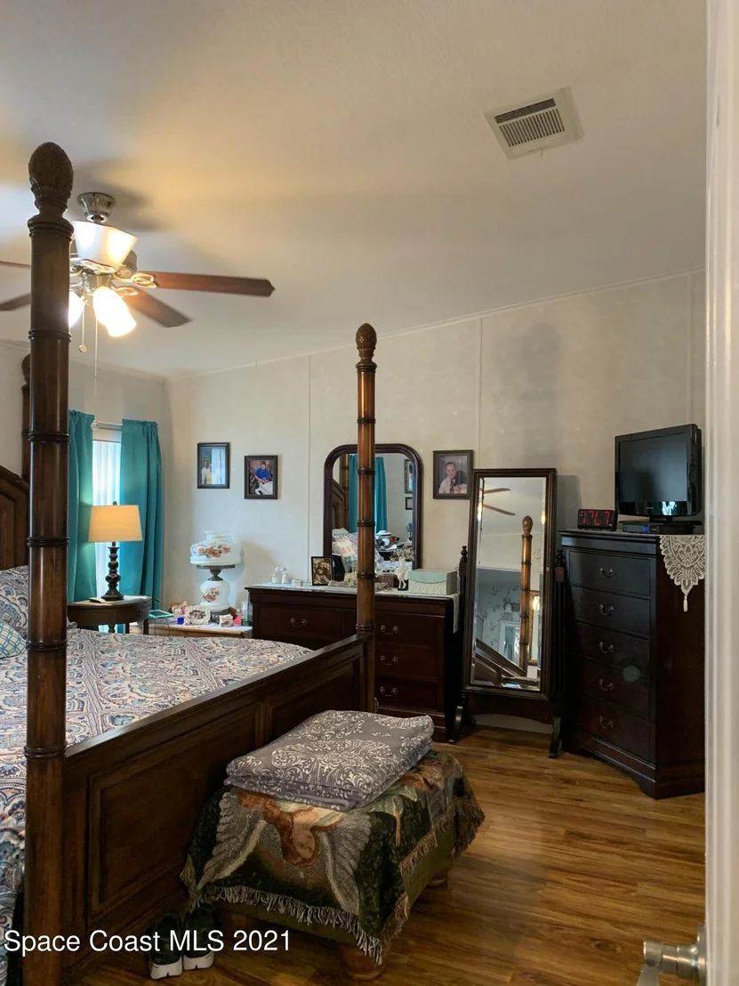 Photo of 372 Scenic Drive