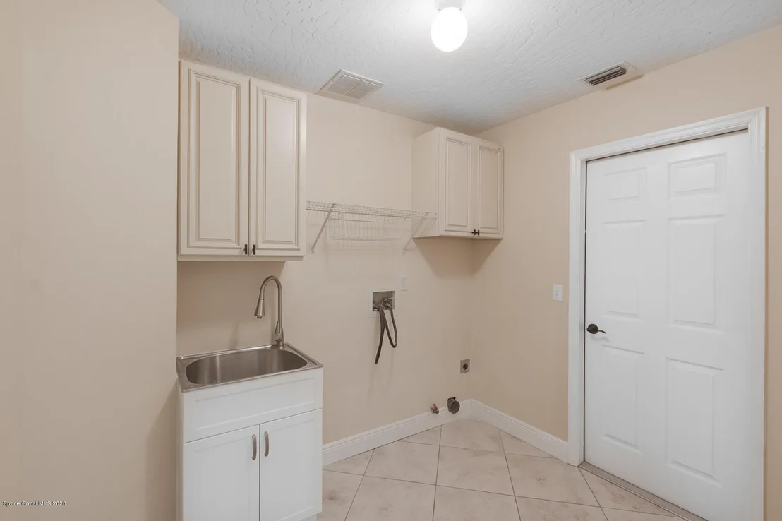 Photo of 1009 Osprey Drive