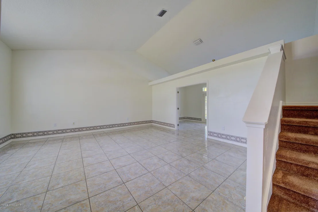 Photo of 1468 Wellington Circle