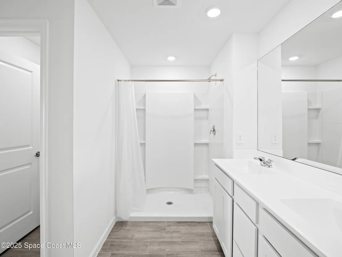 Photo of 1668 Colebrook Circle SW