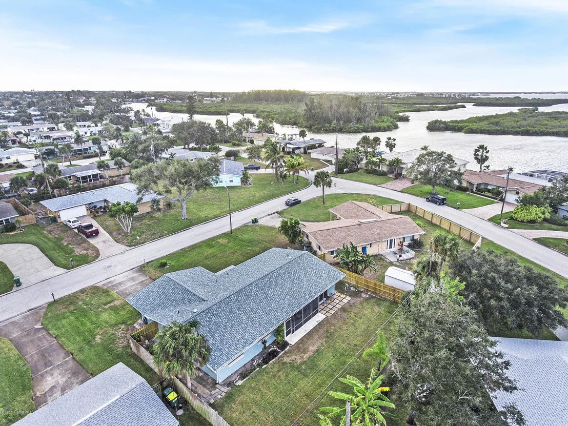 Photo of 385 Formosa Drive