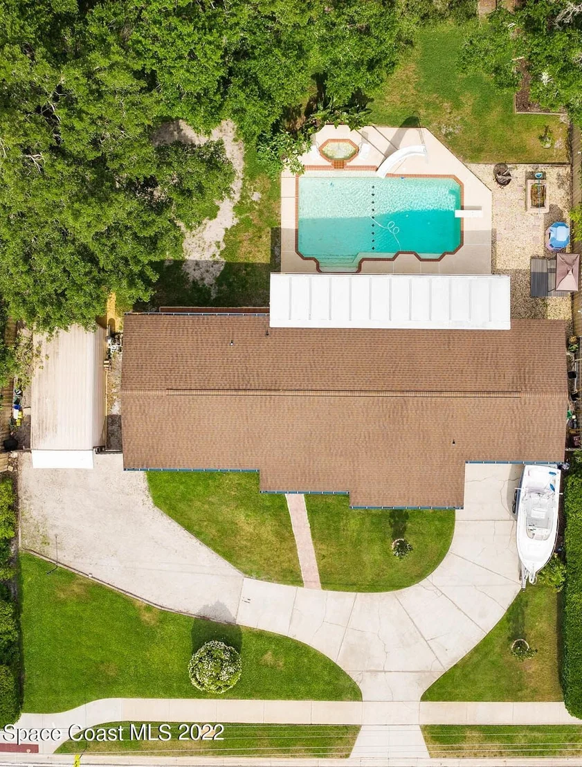 Photo of 911 Bear Lake Road