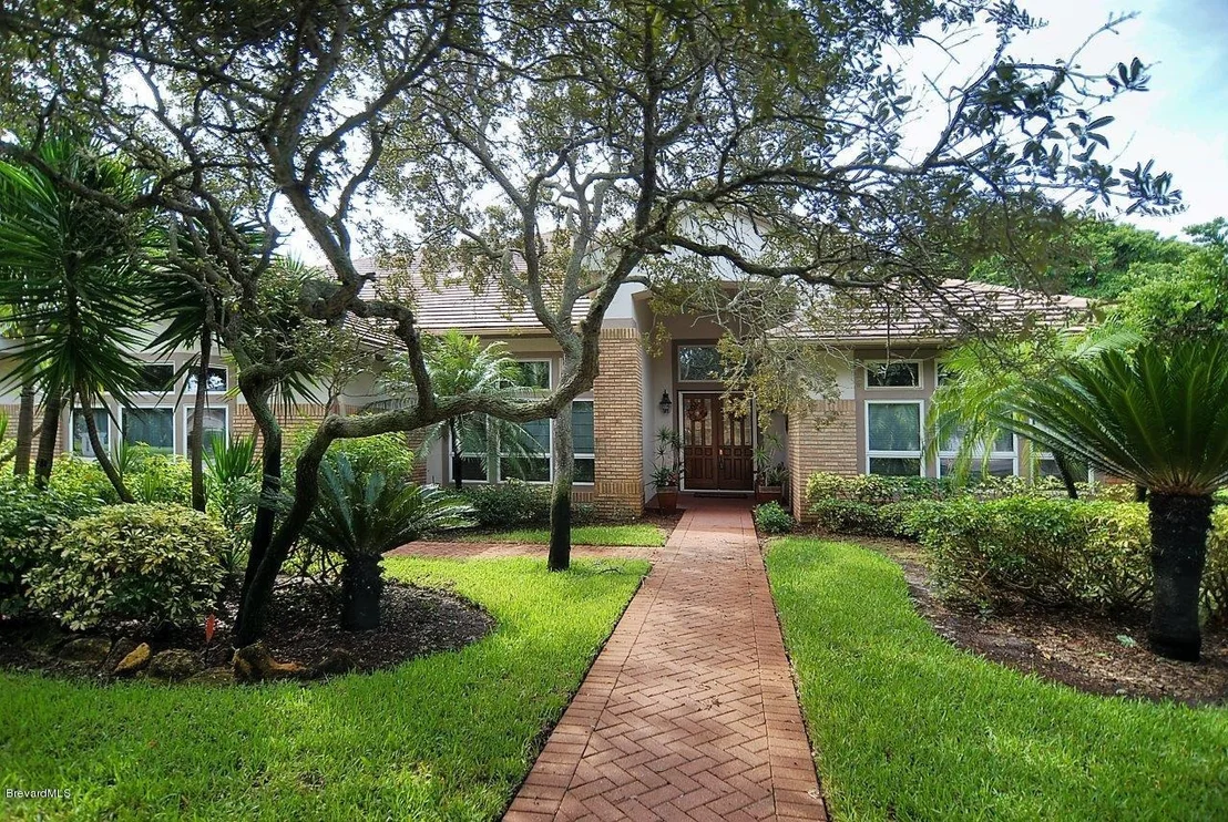 Photo of 835 Sanderling Drive