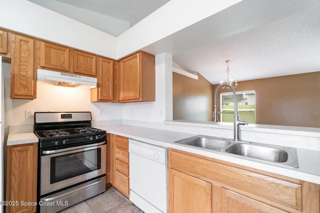 Photo of 11833 Foxglove Drive