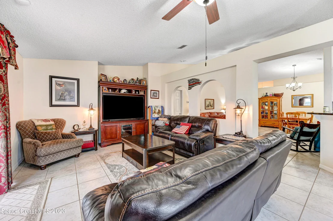 Photo of 8593 Winder Way