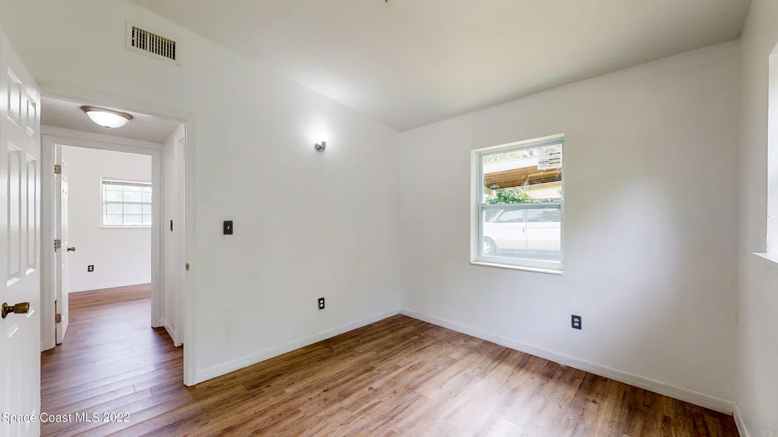 Photo of 1066 Indrio Lane NE