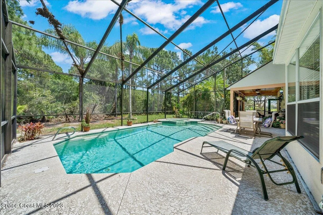 Photo of 708 Danesbrook Way