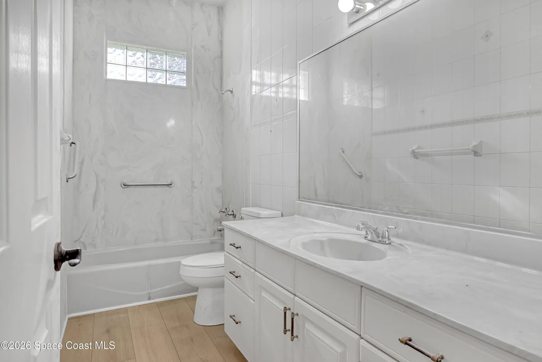 Photo of 427 Kimberly Drive