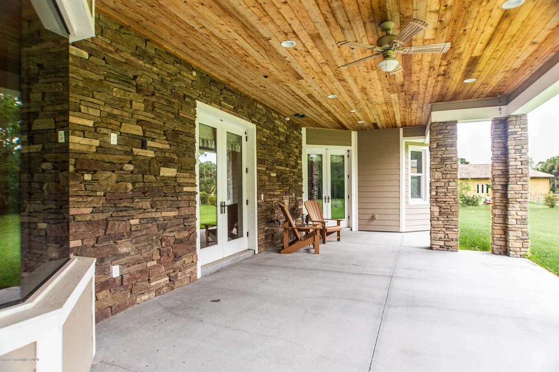 Photo of 5443 The Willows Drive