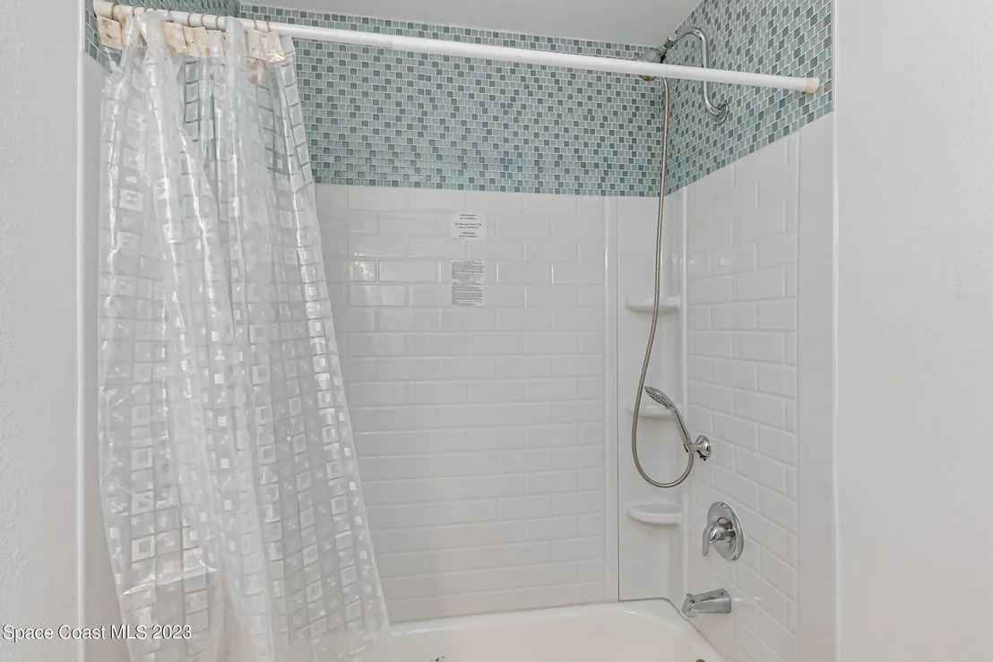 Photo of 1384 Ethel Circle NE