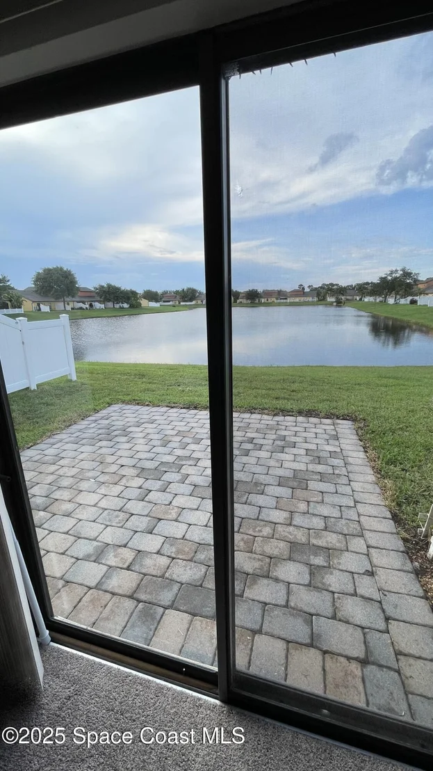 Photo of Unit 103 at 975 Luminary Circle