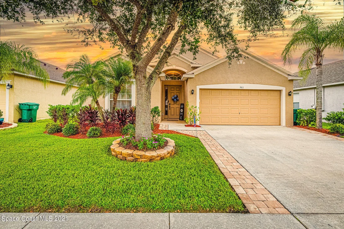Photo of 561 Cressa Circle
