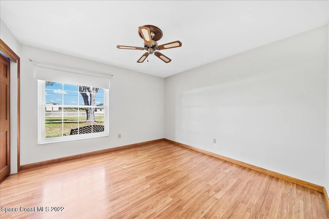 Photo of 3685 Burkholm Road