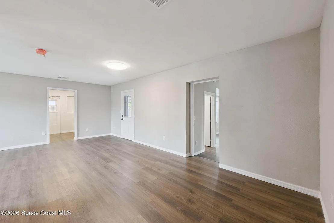 Photo of 1061 Bianca Drive NE