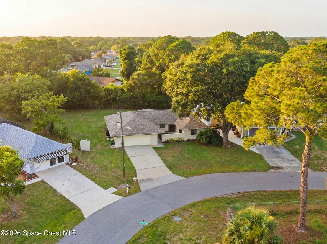 Photo of 5540 Carrick Road
