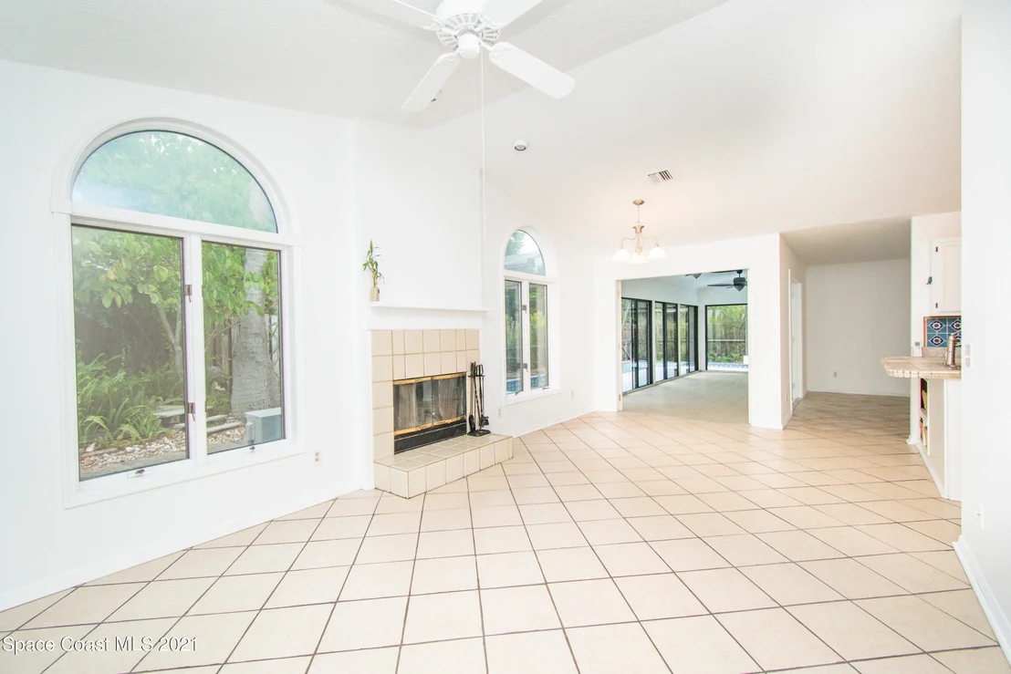 Photo of 270 Nikomas Way