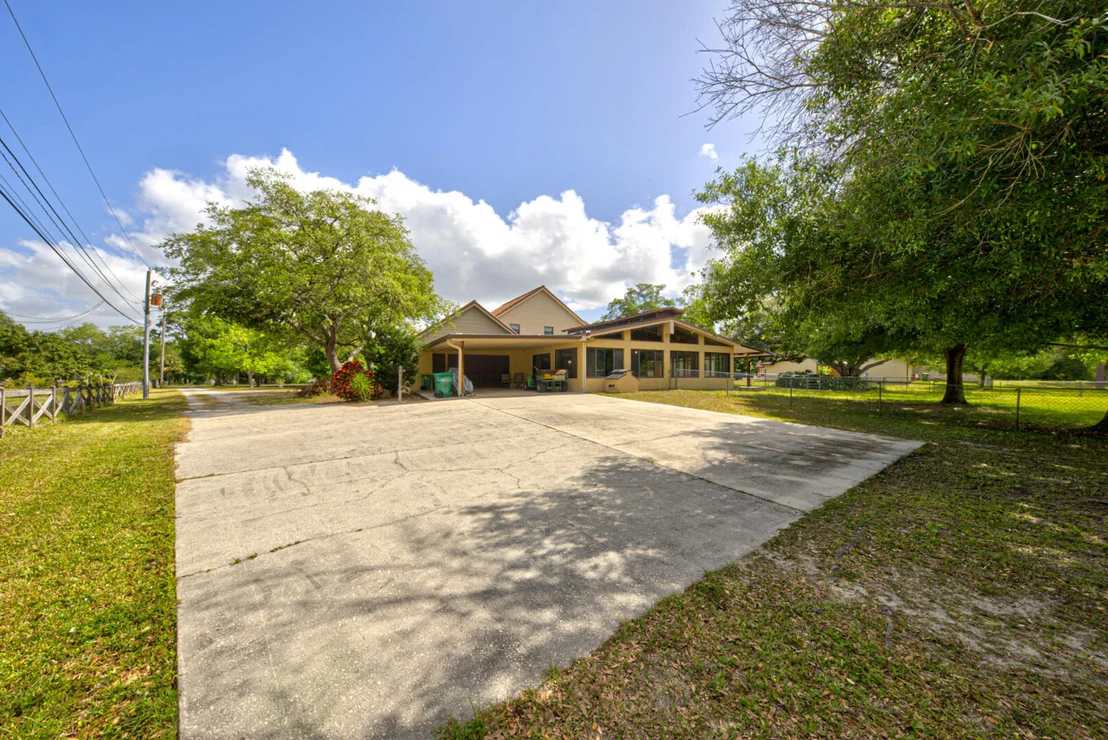 Photo of 4885 Rayburn Road