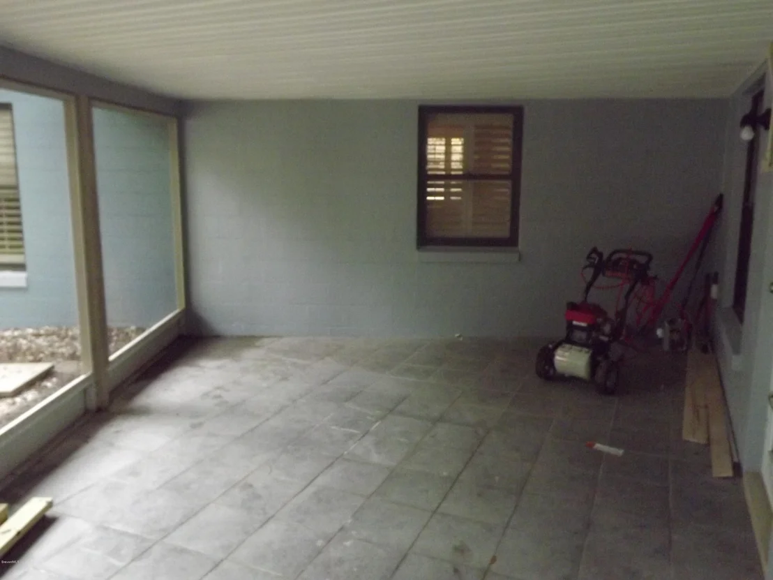 Photo of 18 S Hardee Circle