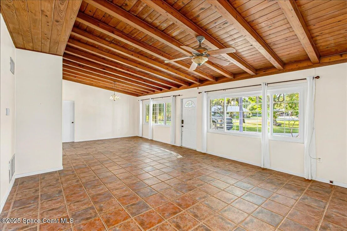 Photo of 2222 Meridian Avenue
