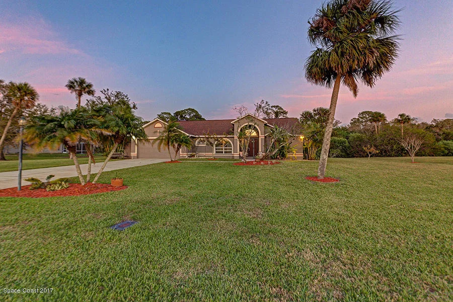 Photo of 904 Bluegrass Lane
