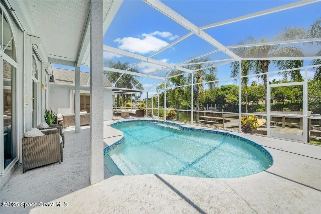 Photo of 489 Lanternback Island Drive