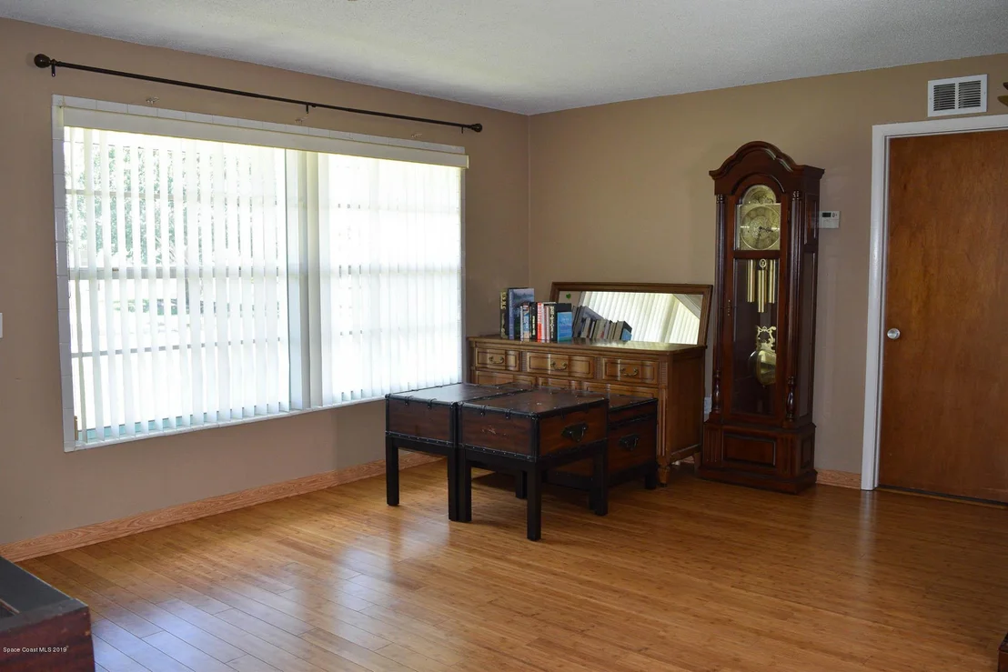 Photo of 1634 Sycamore Road