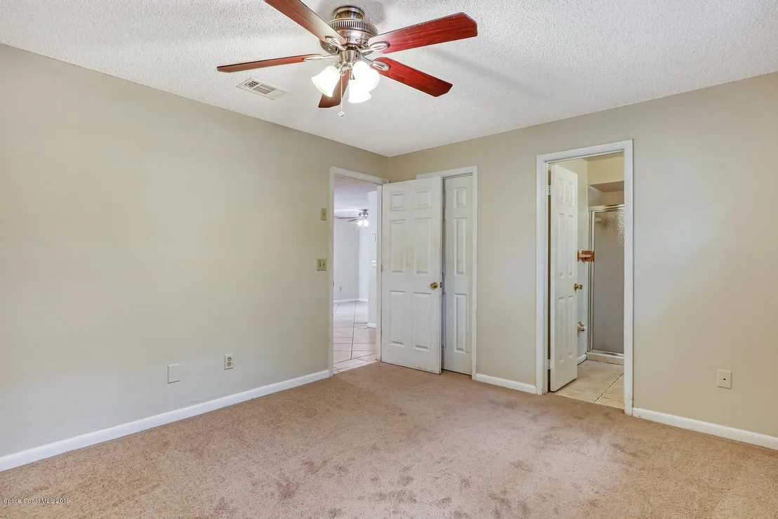 Photo of 3214 Jupiter Boulevard SE