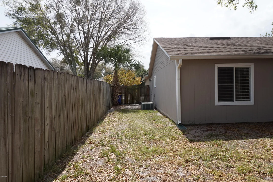Photo of 850 Pine View Avenue