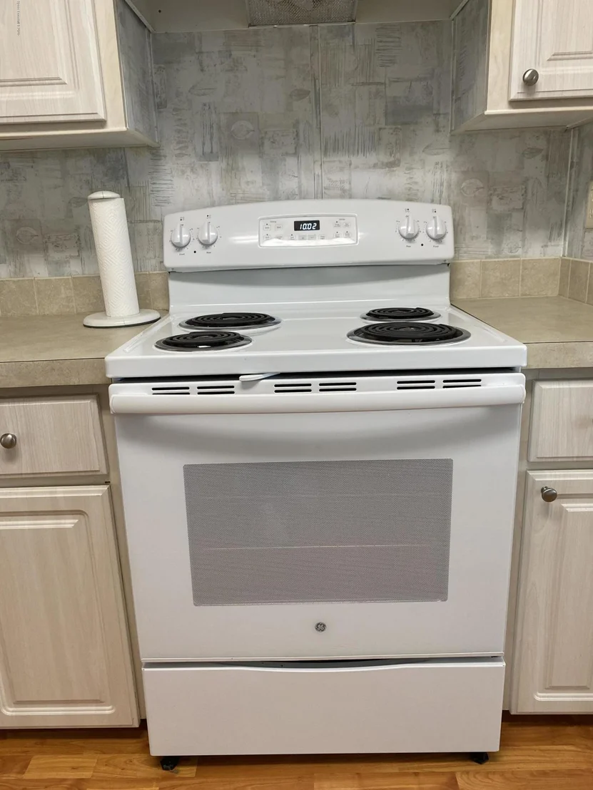 Photo of 5483 Bannock Street