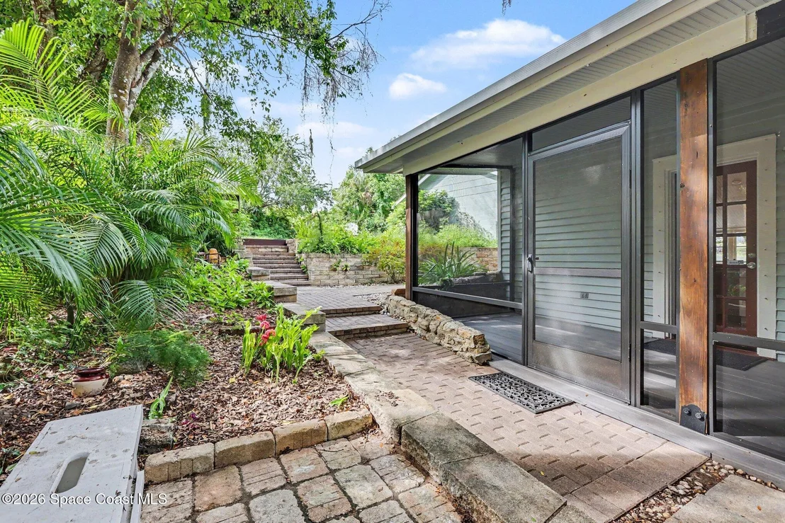Photo of 35 Barton Avenue