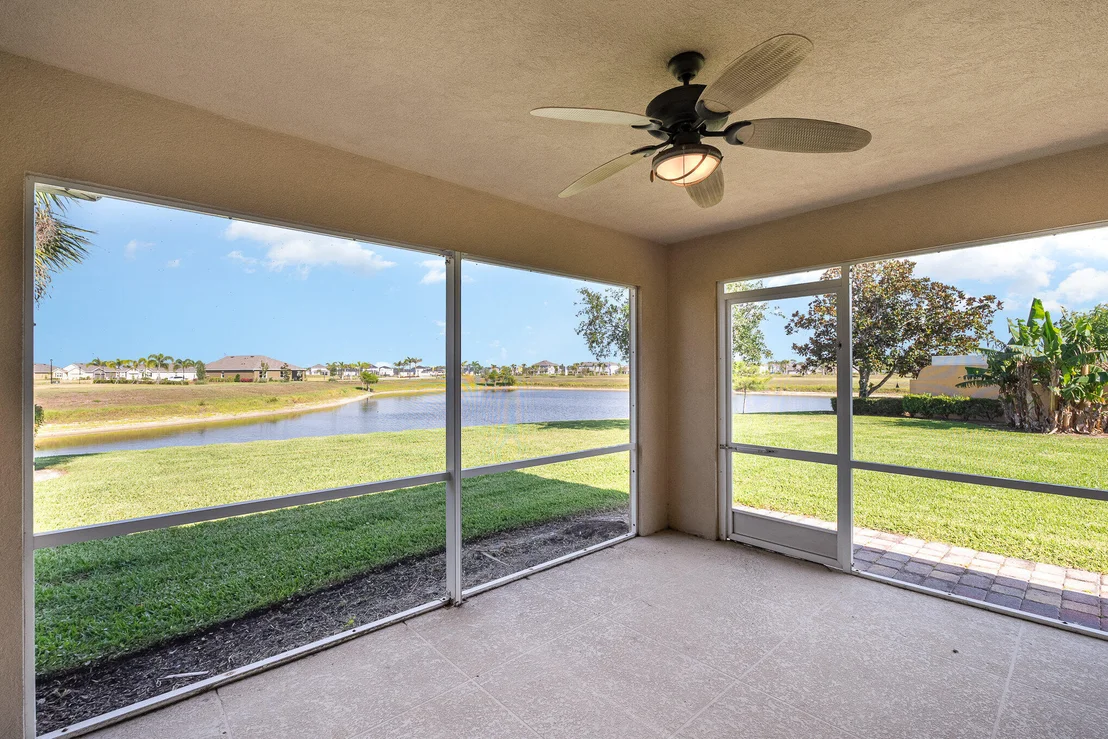 Photo of 3492 Hyperion Way SE