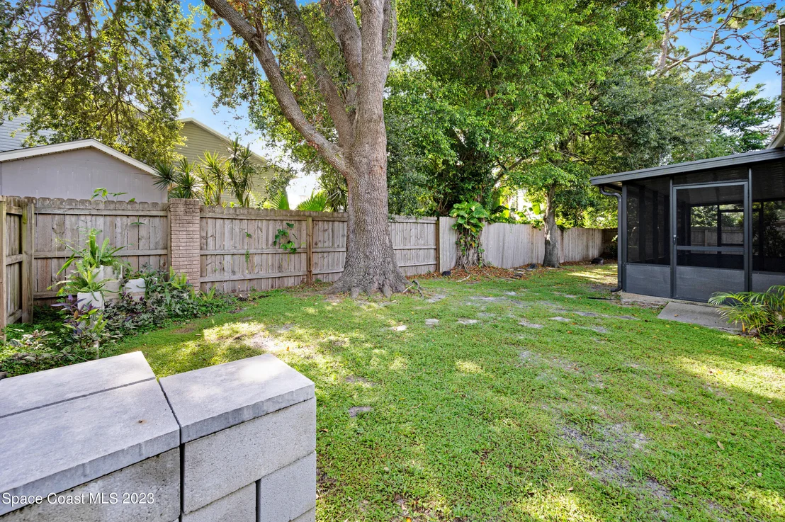 Photo of 810 Pine Valley Court
