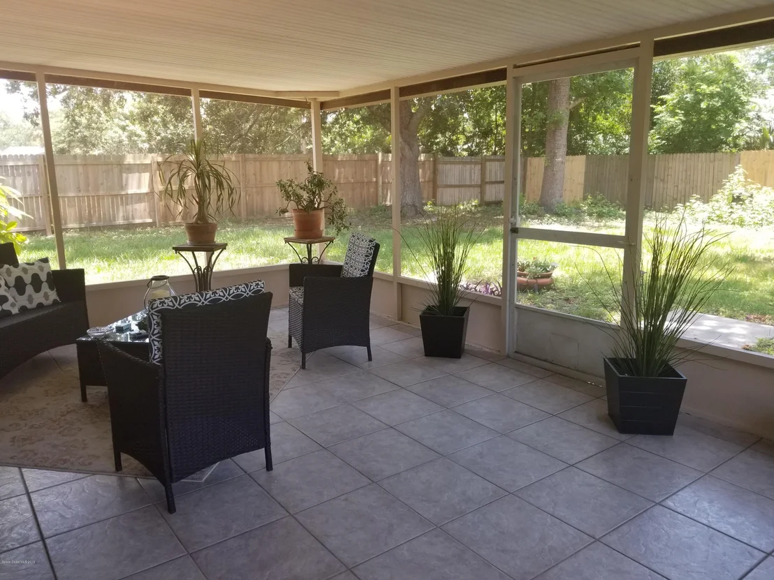 Photo of 5095 Carter Street