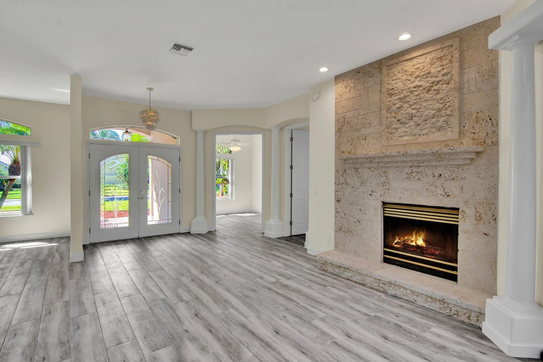 Photo of 142 Hidden Cove Drive