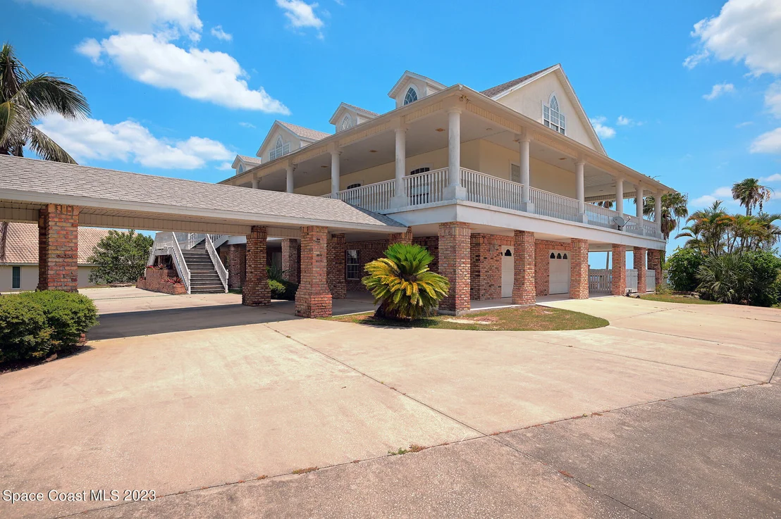 Photo of 6285 N Highway 1