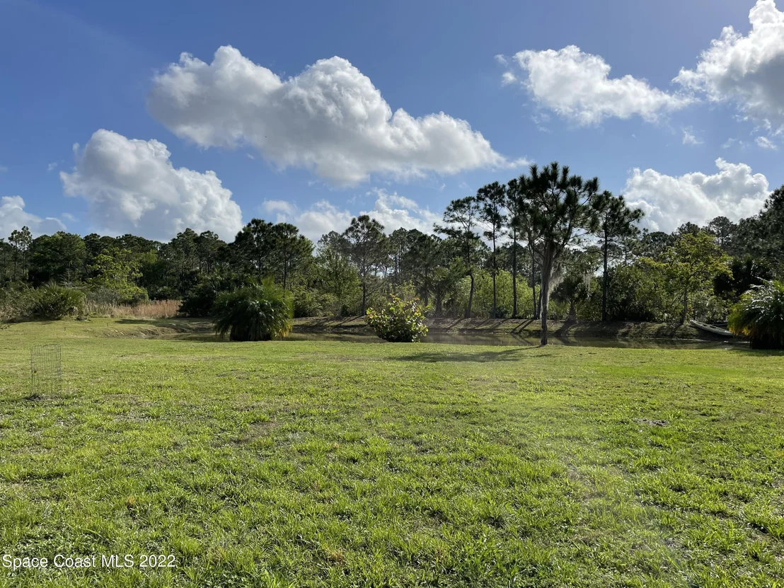 Photo of 2550 Grant Road