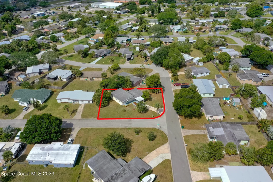 Photo of 1297 Ridgewood Drive
