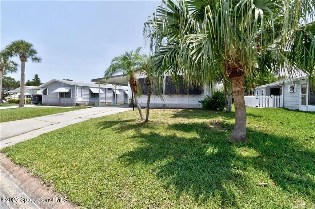 Photo of 729 Gladiolus Drive