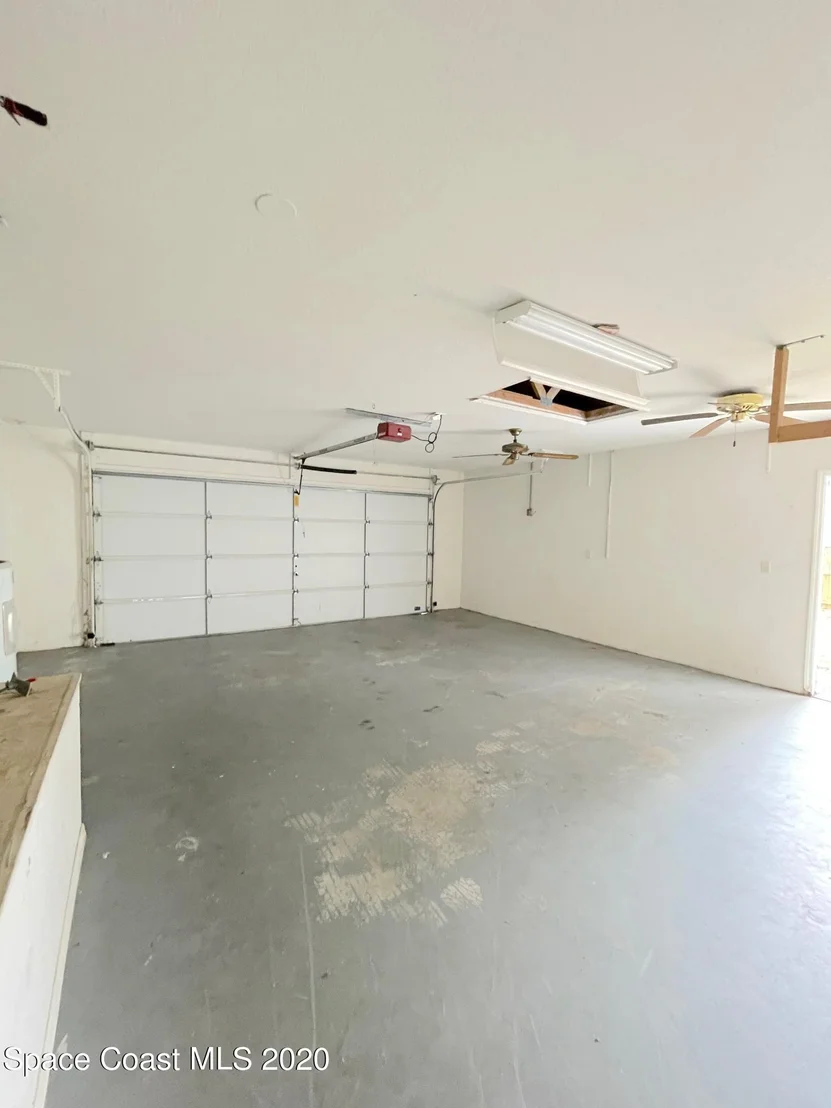Photo of 1200 Buffing Circle SE