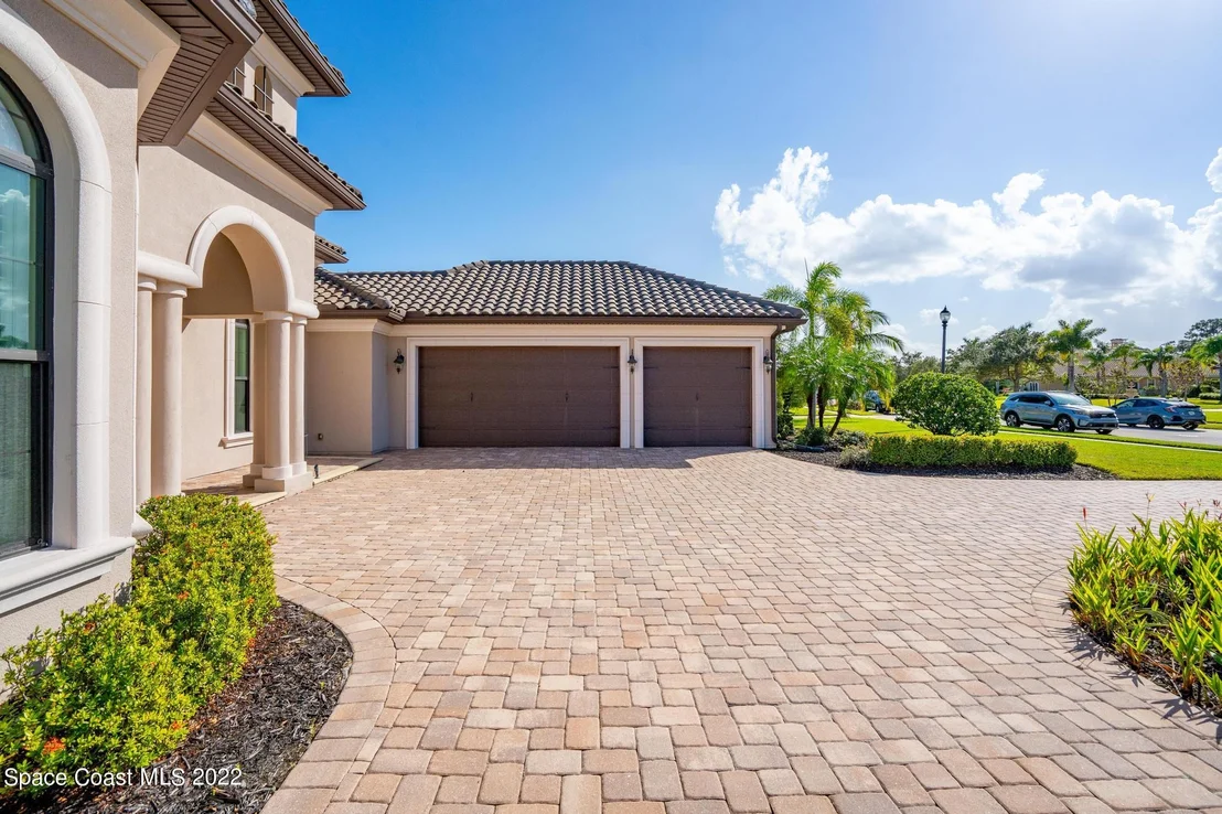 Photo of 3052 Bellwind Circle