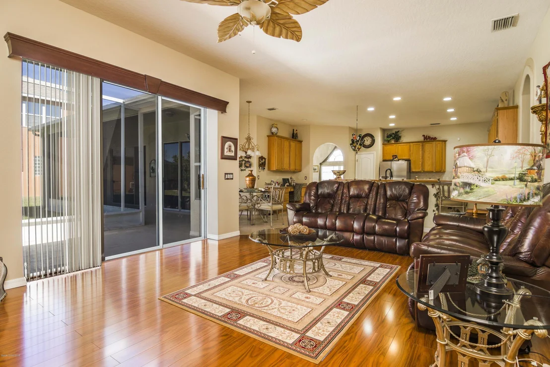 Photo of 3626 Peninsula Circle