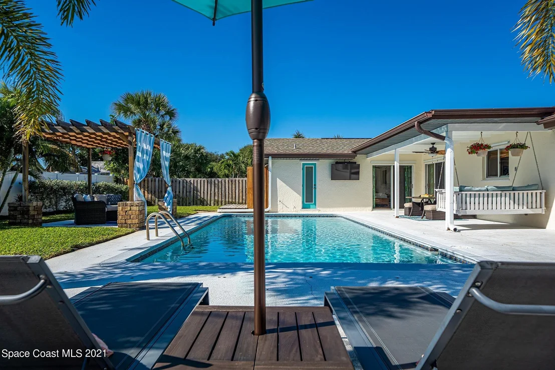 Photo of 203 Sand Pine Road