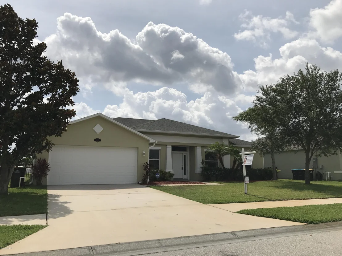 Photo of 1045 Morgan Circle NE