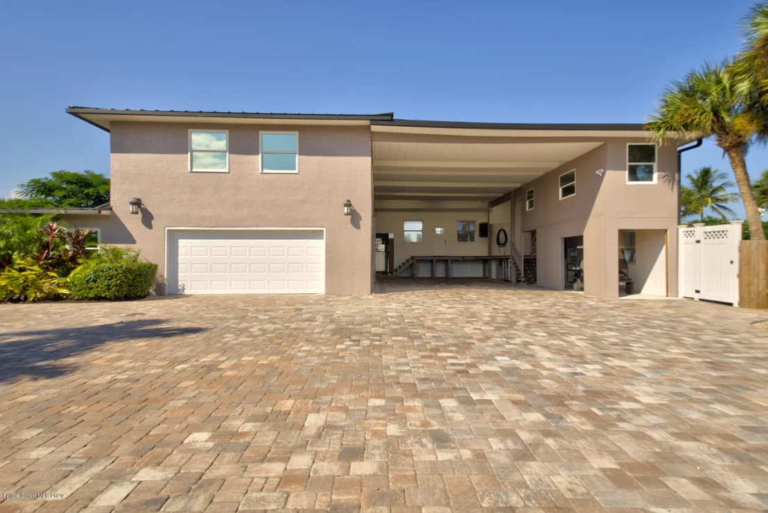 Photo of 260 Richards Road
