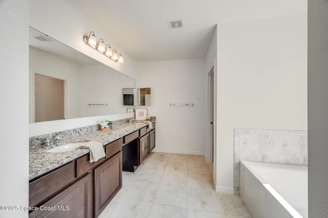 Photo of 920 Bear Lake Drive