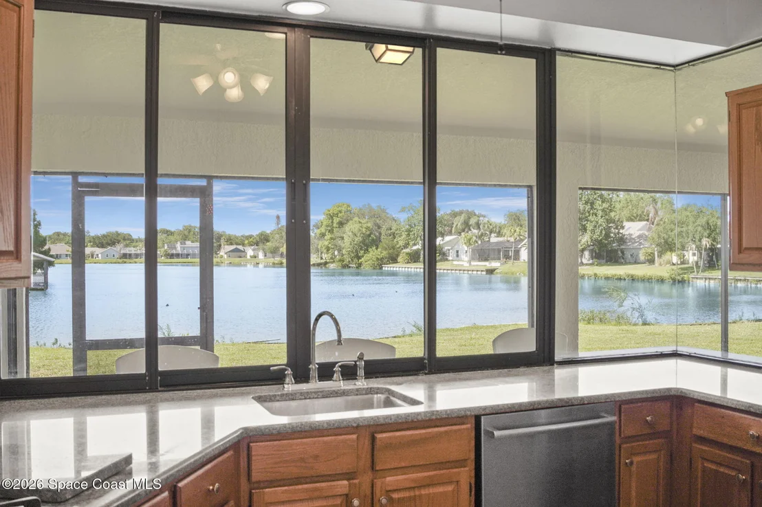 Photo of 1246 Lakeview Drive